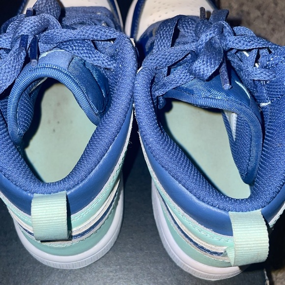 Preschool Jordan 1 Mid - Picture 4 of 6